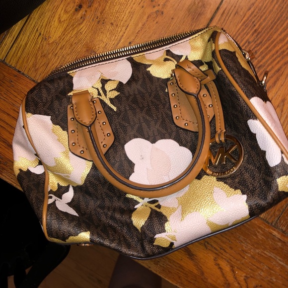 Micheal Kors Floral Purse - Picture 1 of 1